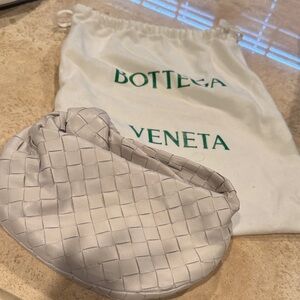 Bottega Veneta Off-White Intrecciato Leather handbag